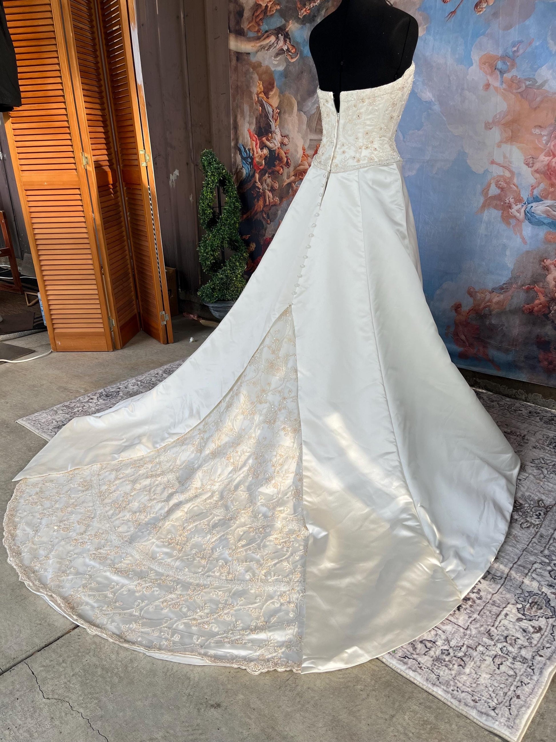 Vintage Crystal Embroidered Strapless Wedding Gown with Chapel Train