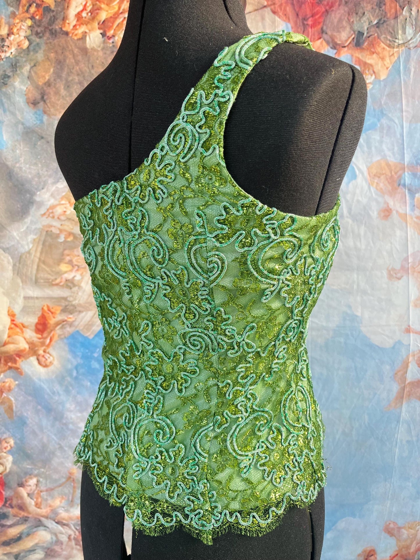 3-D Green Enchanting One-shoulder Top