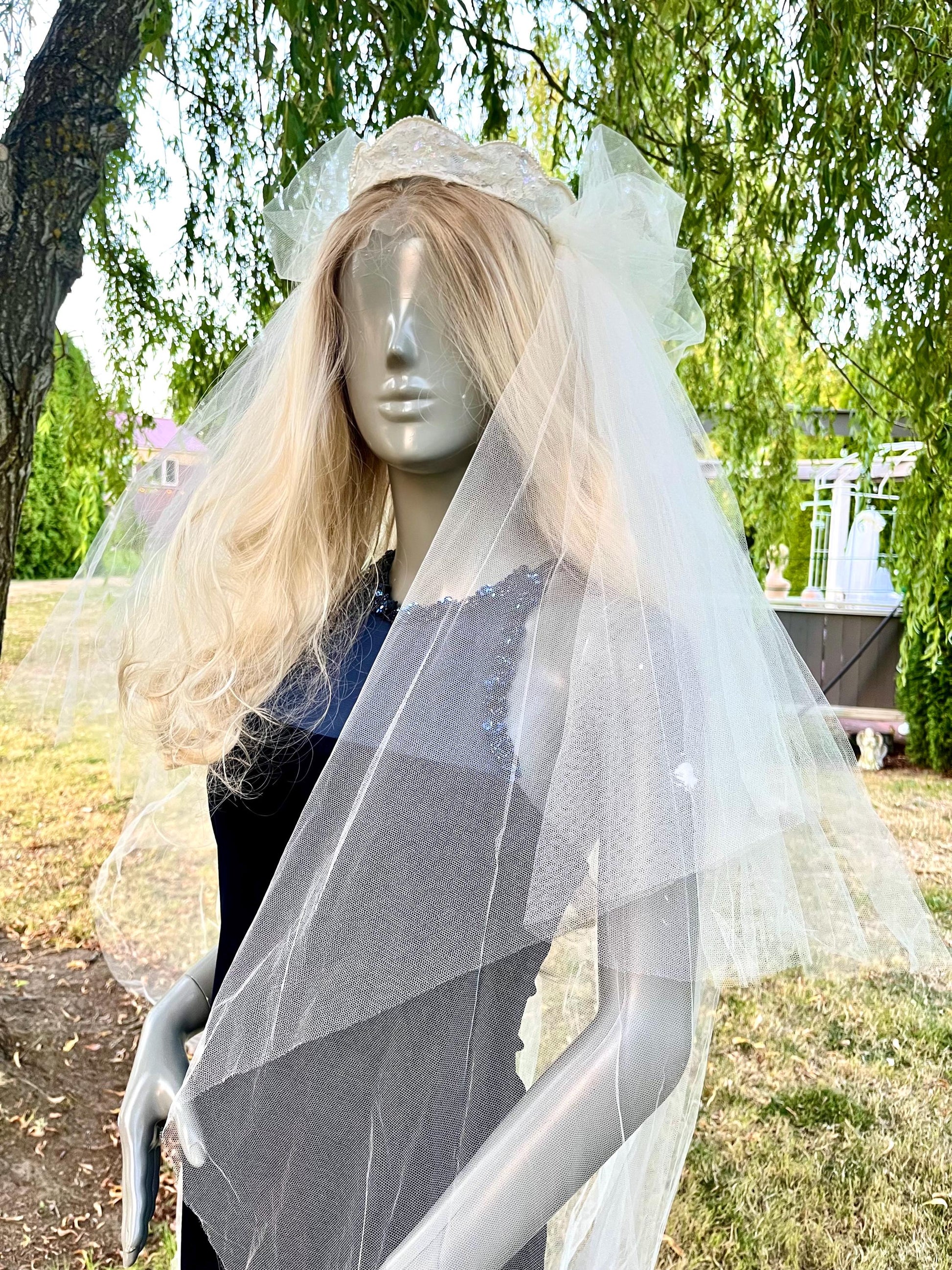Lace Crown With Pearls and Long Veil