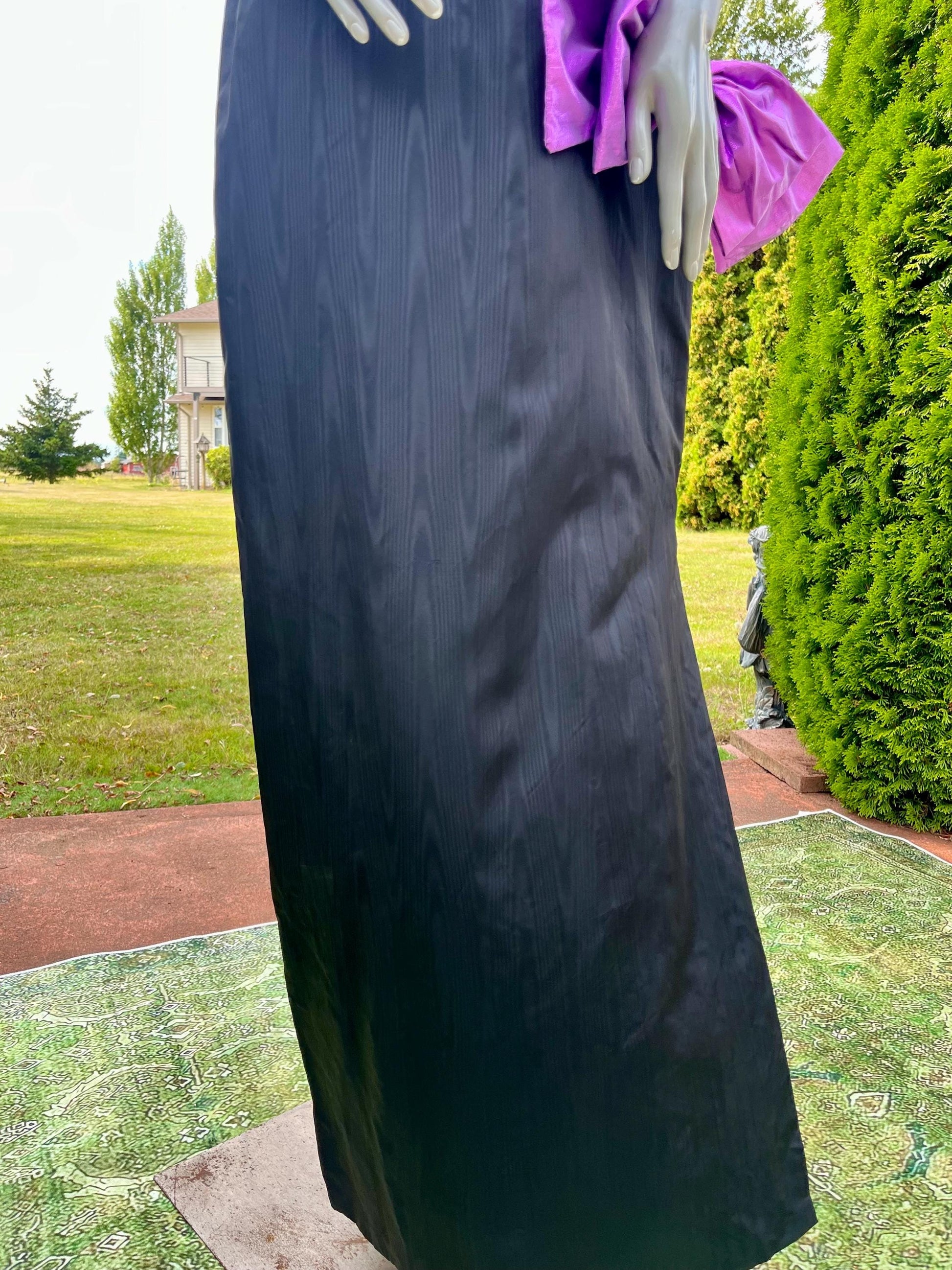 Vintage 80s Metallic Purple & Black One Shoulder Party Dress