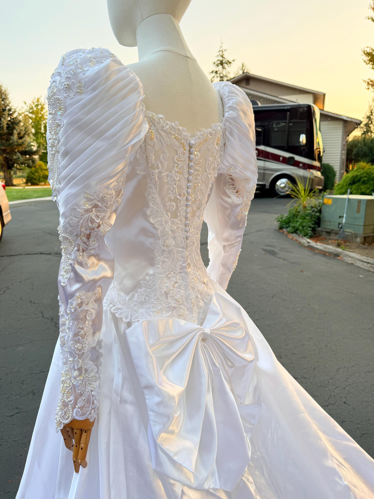Puff Sleeve Bridal Gown with Beaded Lace Satin Princess Wedding Dress