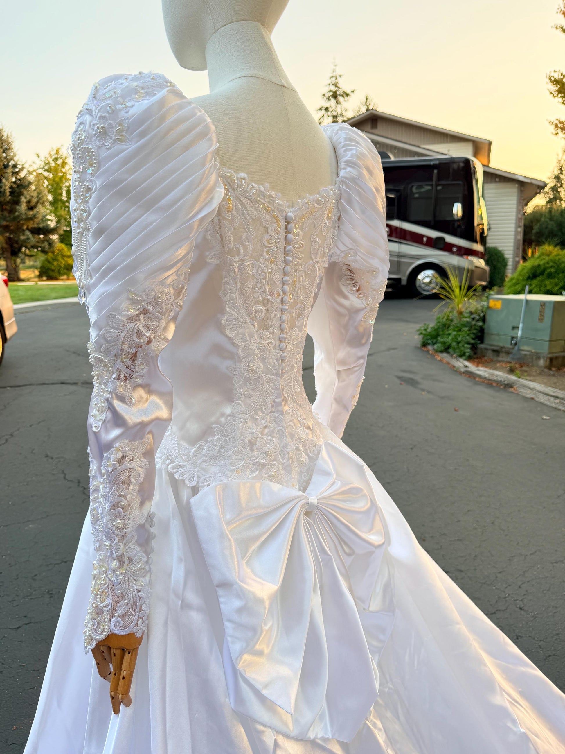 Puff Sleeve Bridal Gown with Beaded Lace Satin Princess Wedding Dress