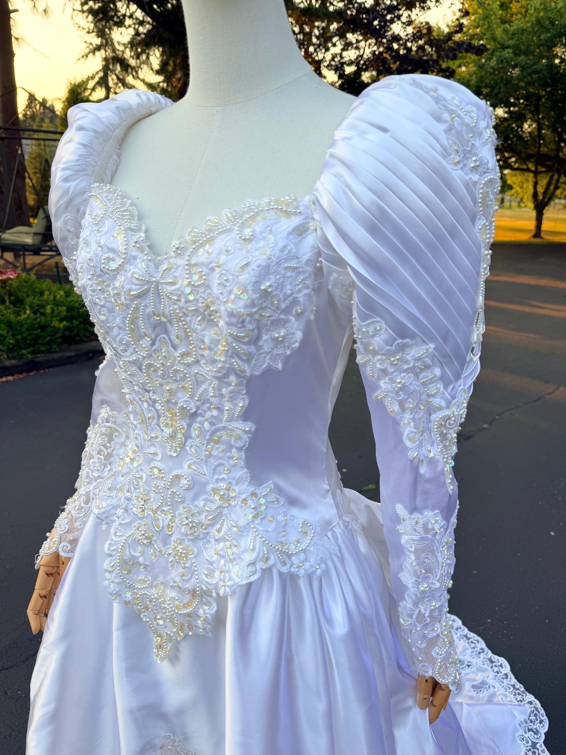 Puff Sleeve Bridal Gown with Beaded Lace Satin Princess Wedding Dress